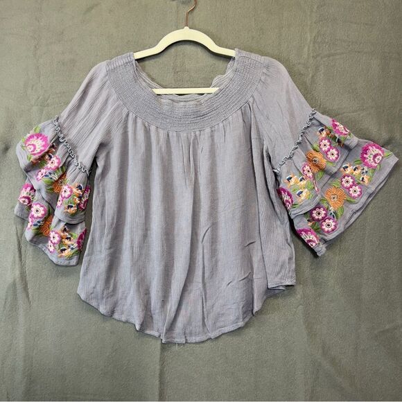 Medium umgee Embroidery Round Neck Top - Picture 10 of 11